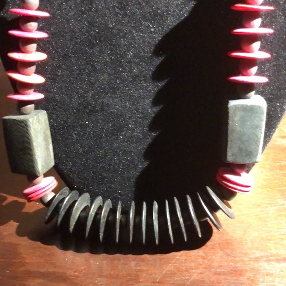 Necklace - Picture 2 of 3